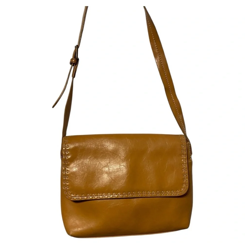 Tan Shoulder Purse Flap Over with Pockets Relic Vintage - Picture 1 of 10